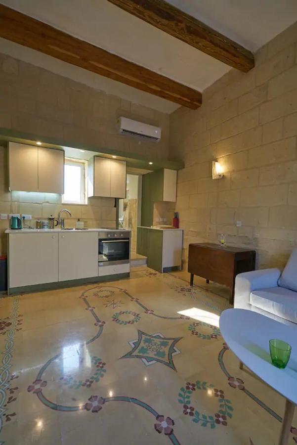 Magic In The Heart Of Old Gozo Apartment Виктория Екстериор снимка